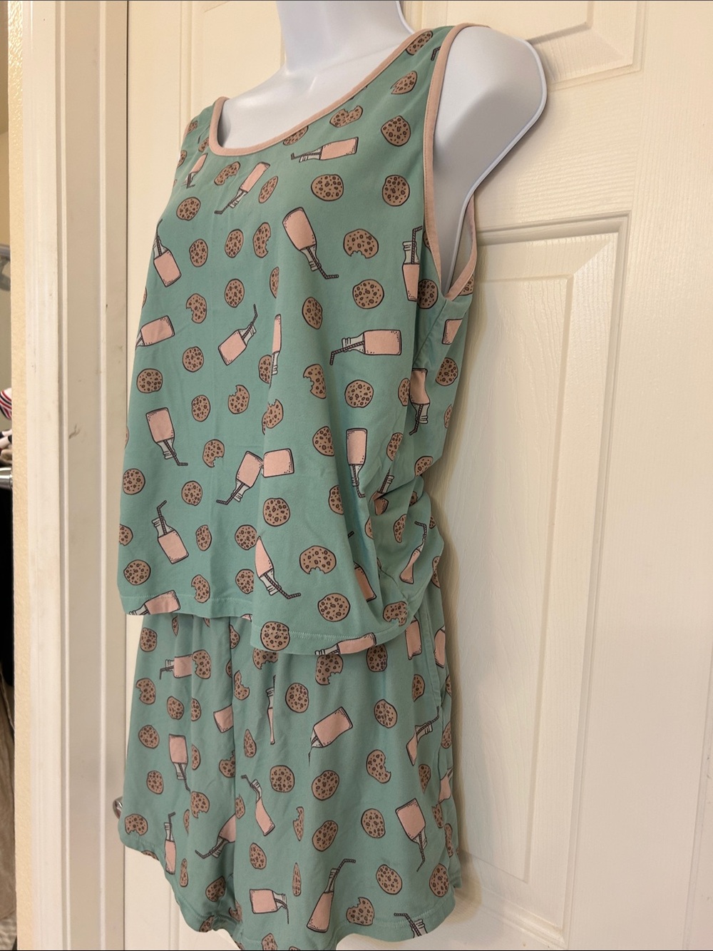 POP Fit Pajama Set Milk & Cookies Mint Green Print Tank and Lounge Shorts Large - Picture 6 of 7